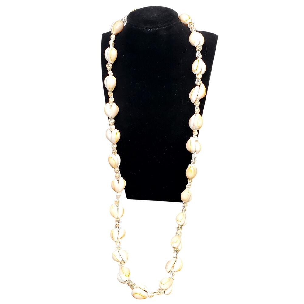 Made in the Philippines Necklace Cowrie Shell Bead Strand 15" Vtg Beachy Boho